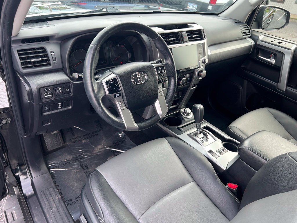 Used 2021 Toyota 4Runner SR5 Premium AWD/4WD image 28