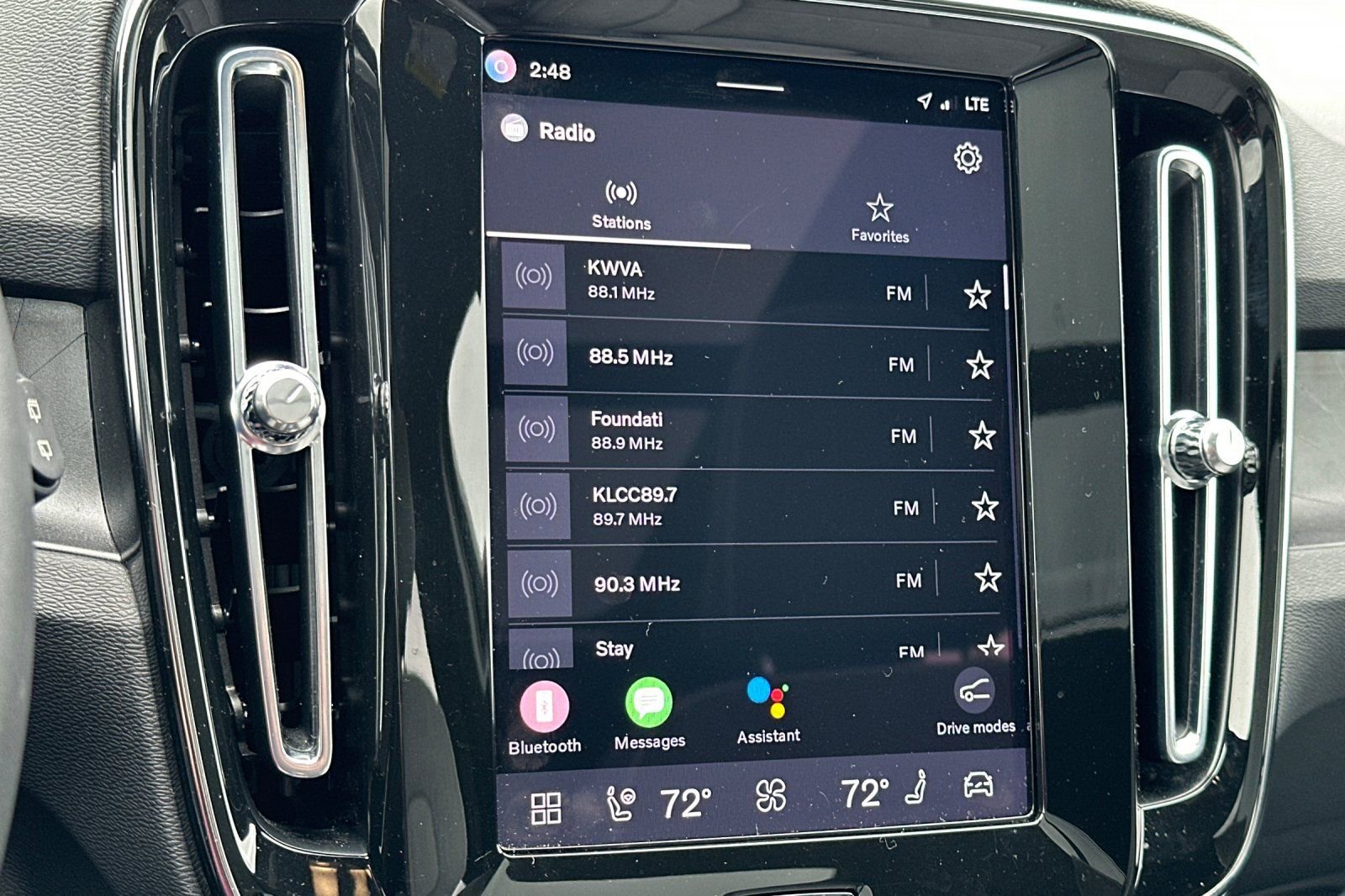 Used 2023 Volvo XC40 Recharge Ultimate image 21