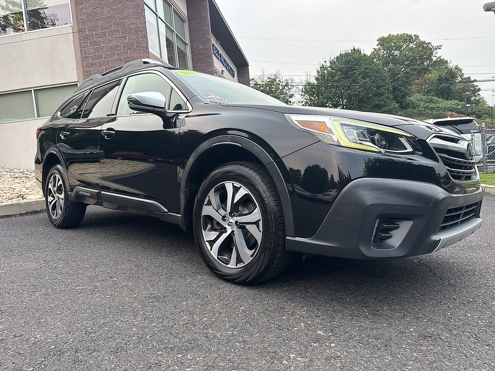 Used 2020 Subaru Outback Touring XT AWD/4WD image 14