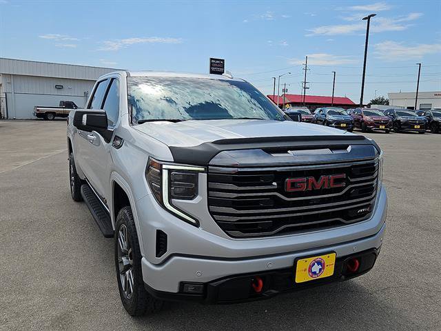 Used 2022 GMC Sierra 1500 AT4 w/ AT4 Premium Package AWD/4WD image 7