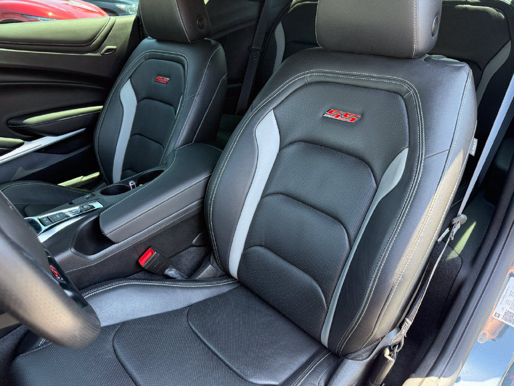 Used 2022 Chevrolet Camaro SS RWD image 23