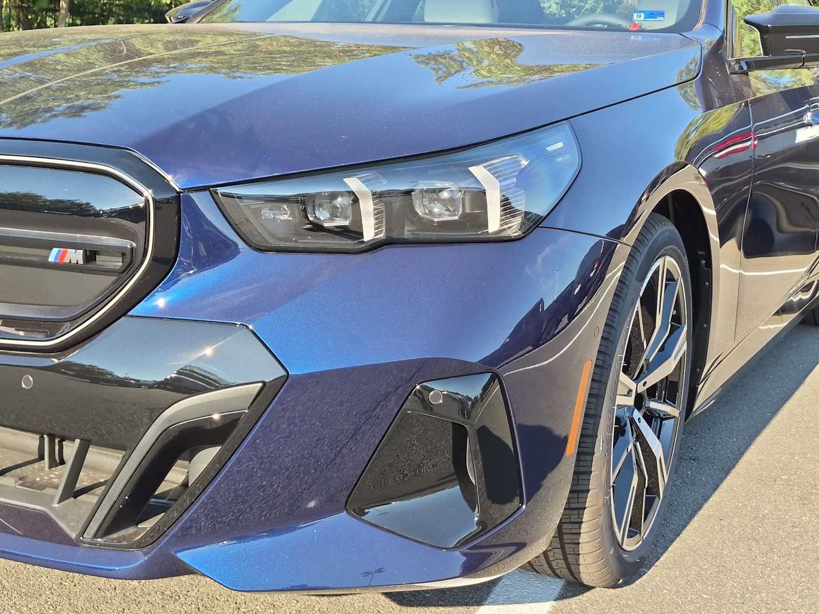 New 2027 BMW i5 M60 w/ Dynamic Handling Package AWD/4WD image 11
