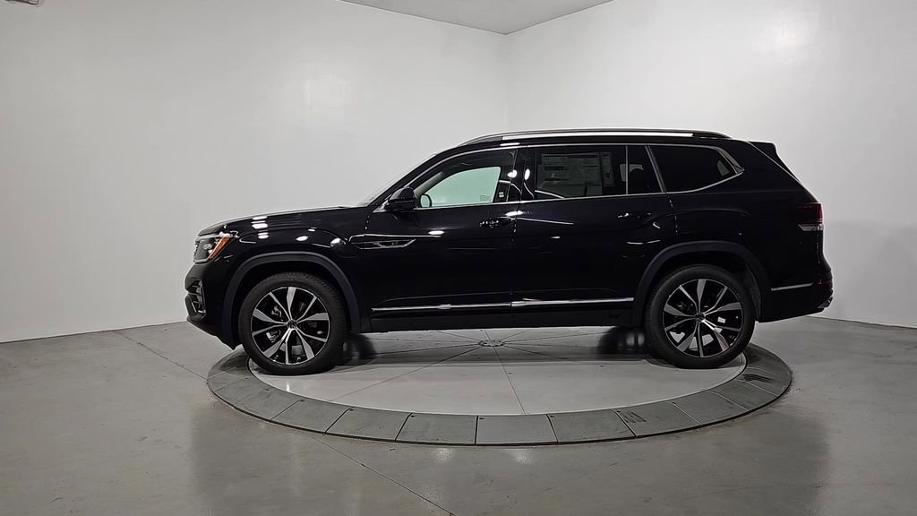 New 2026 Volkswagen Atlas SEL Premium R-Line image 2