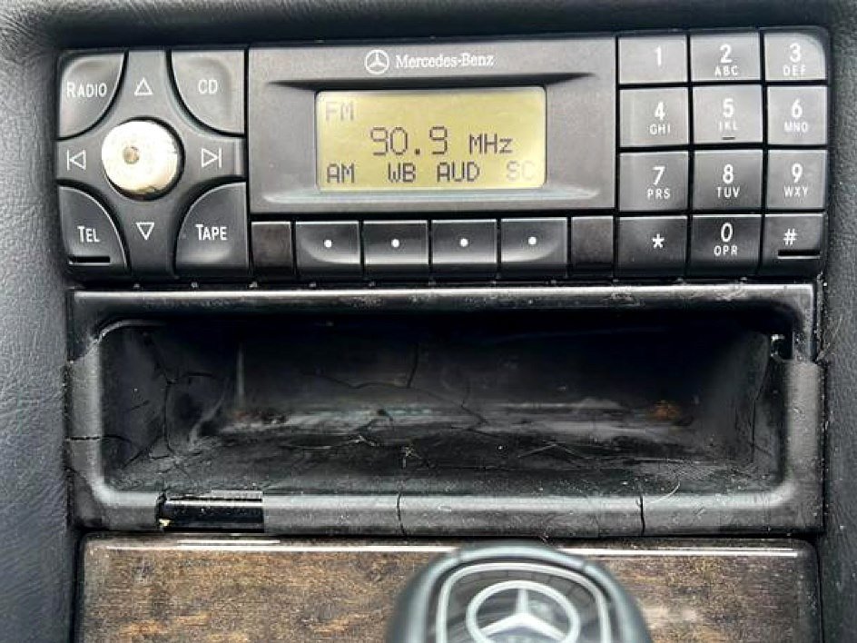 Used 2000 Mercedes-Benz CLK 430 Cabriolet image 15