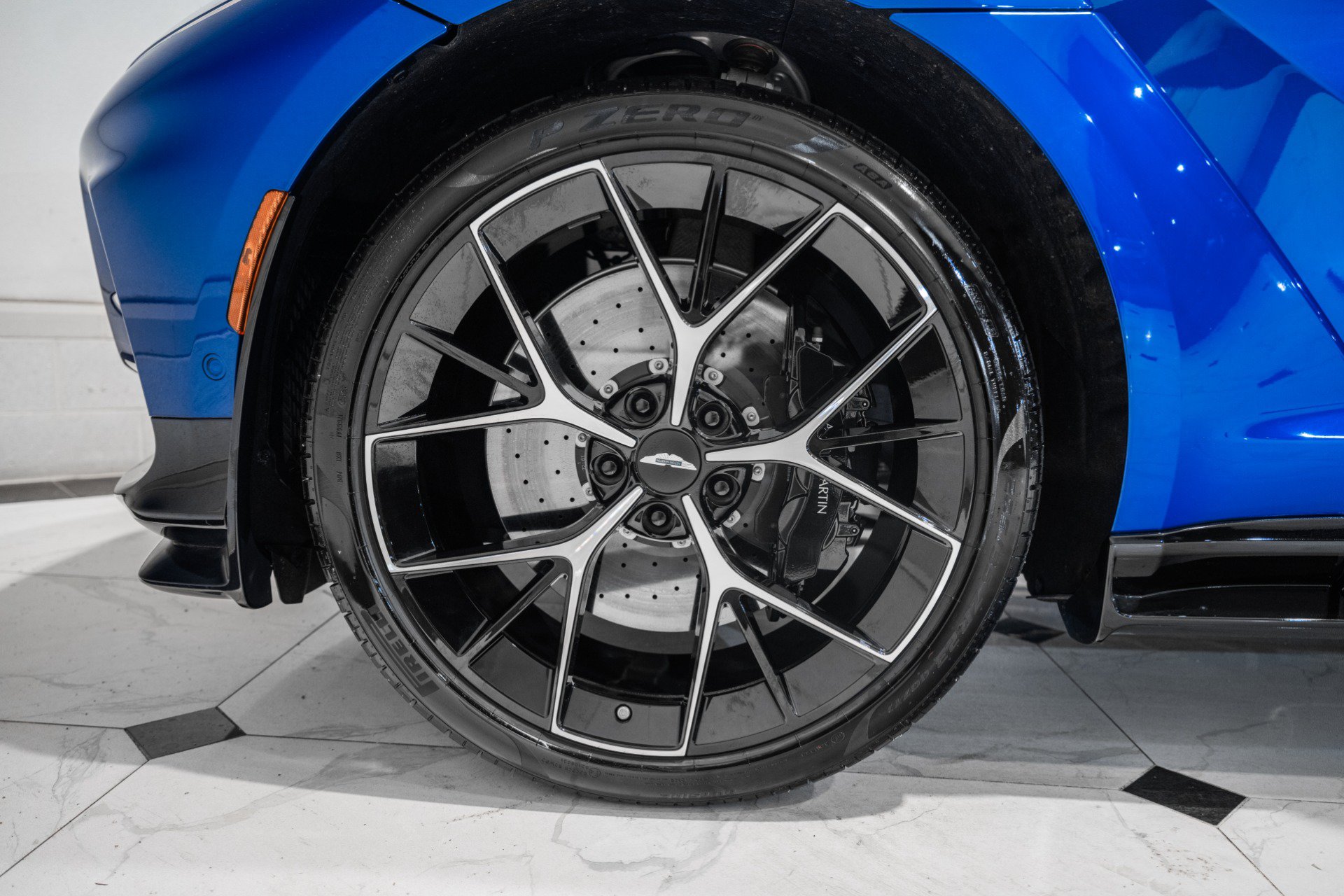 New 2026 Aston Martin DBX 707 AWD/4WD image 4
