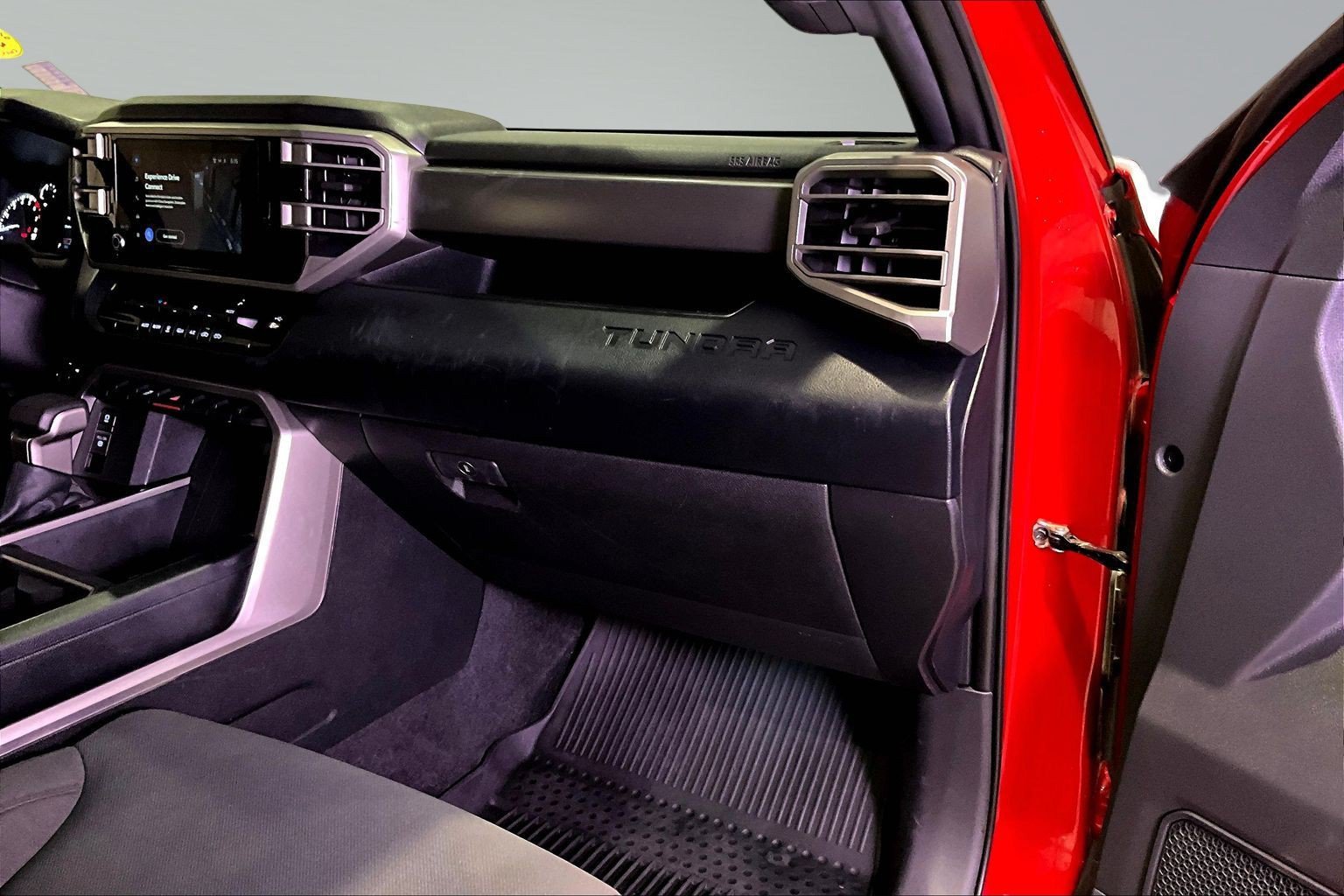 Used 2025 Toyota Tundra SR5 AWD/4WD image 28