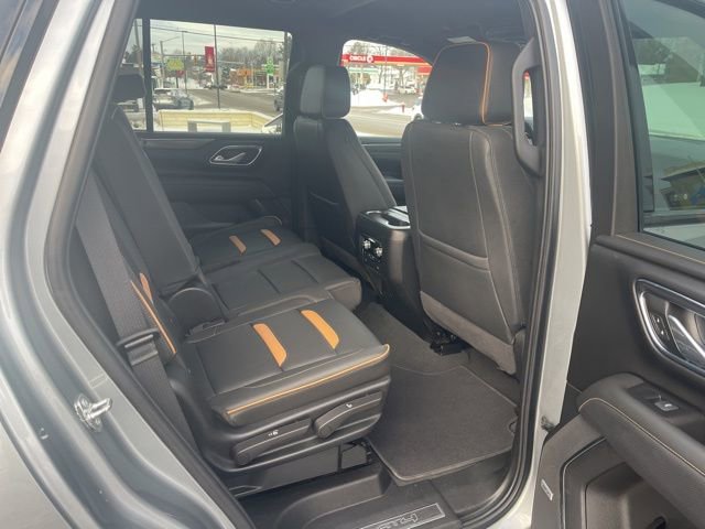 Used 2024 GMC Yukon AT4 w/ Technology Package image 12