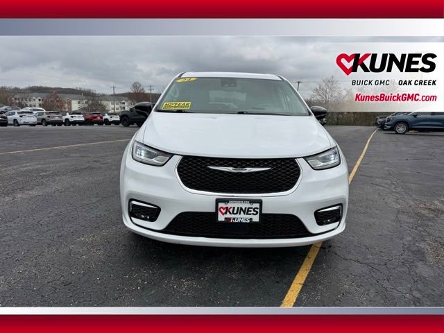 Used 2024 Chrysler Pacifica Select FWD image 10
