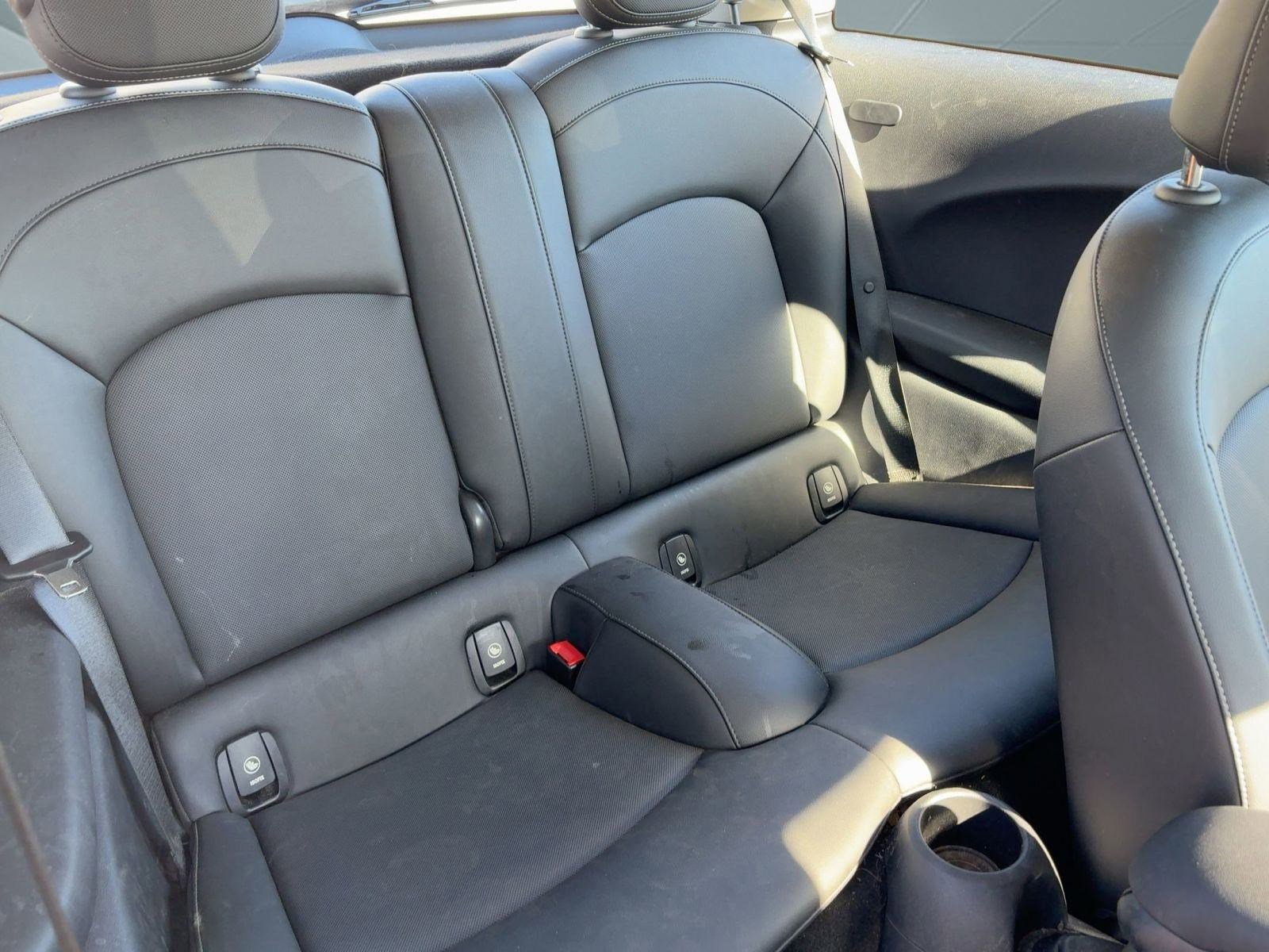 Used 2021 MINI Cooper 2-Door Hardtop image 28