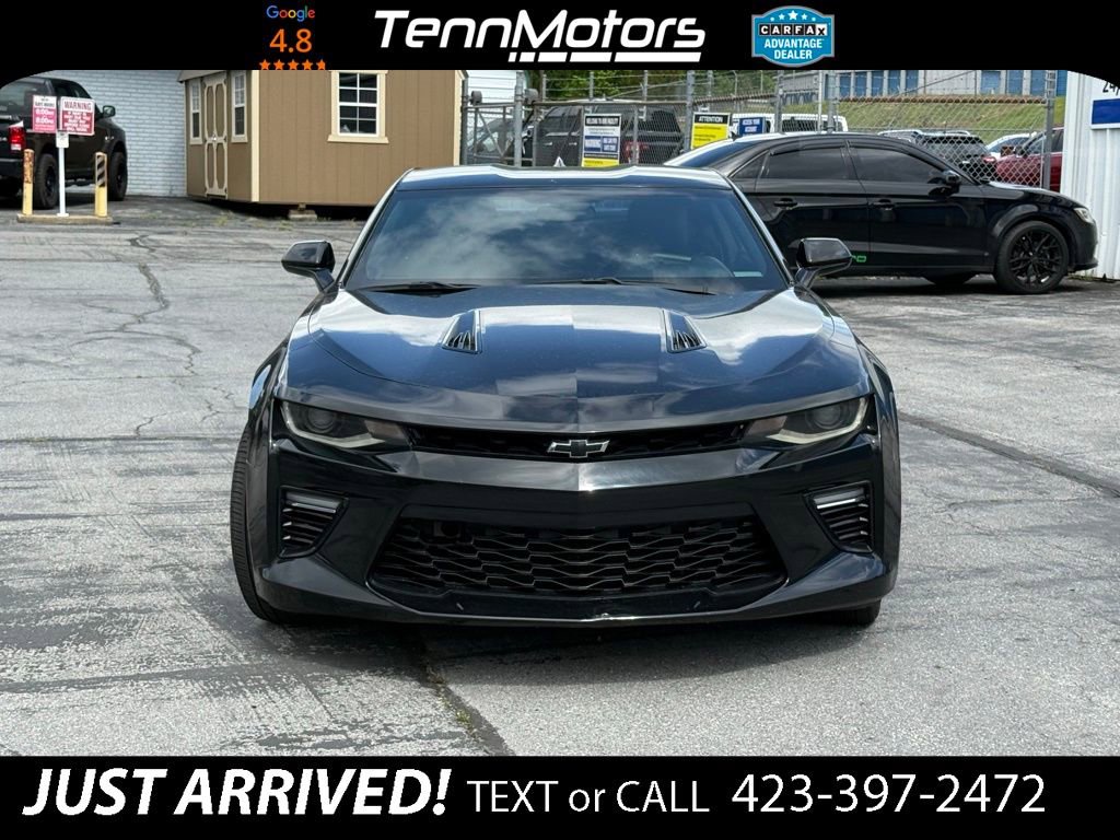 Used 2016 Chevrolet Camaro SS RWD image 2