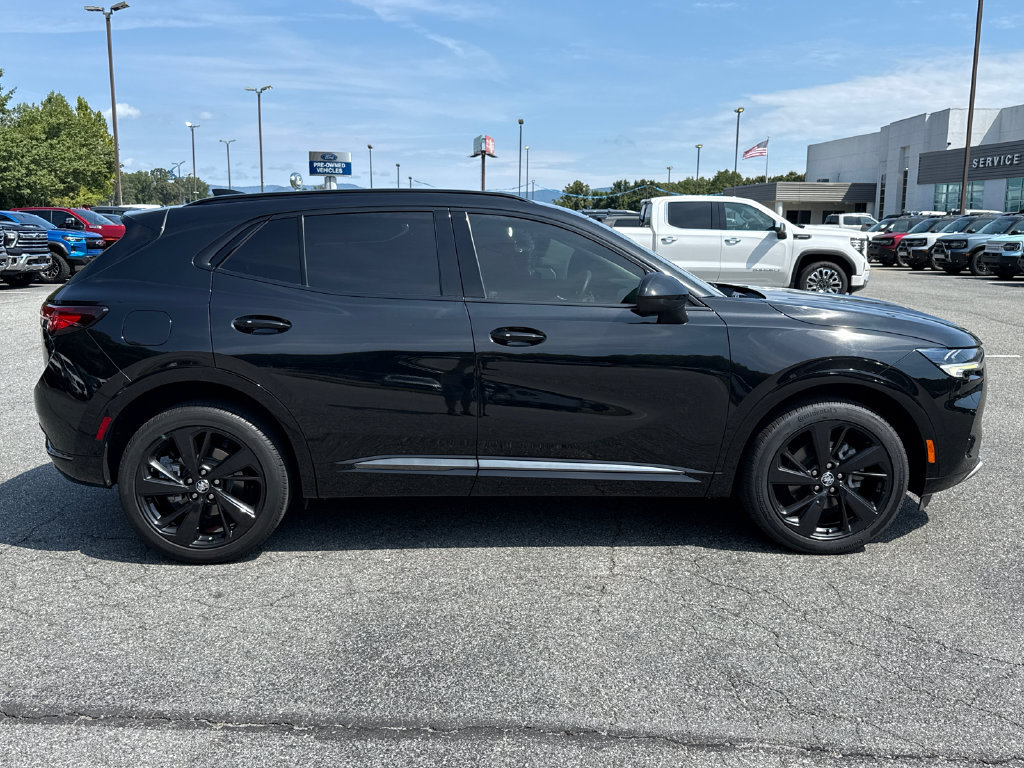 Used 2023 Buick Envision Preferred FWD image 8