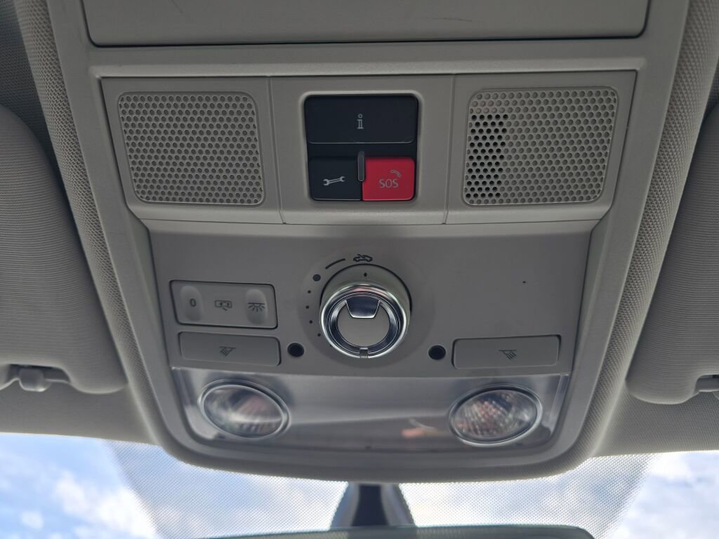 Used 2017 Volkswagen Passat 1.8T SE image 30