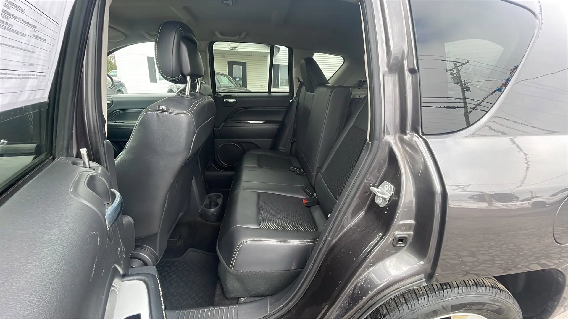 Used 2014 Jeep Compass Latitude w/ All Weather Capability Group image 16