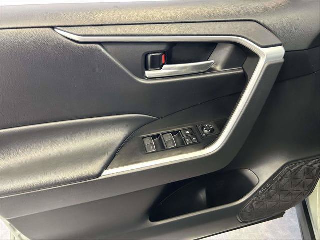 Certified 2023 Toyota RAV4 XLE FWD image 17