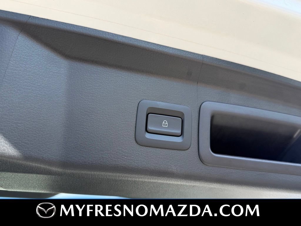 Used 2025 MAZDA CX-30 AWD 2.5 S w/ Preferred Package image 10