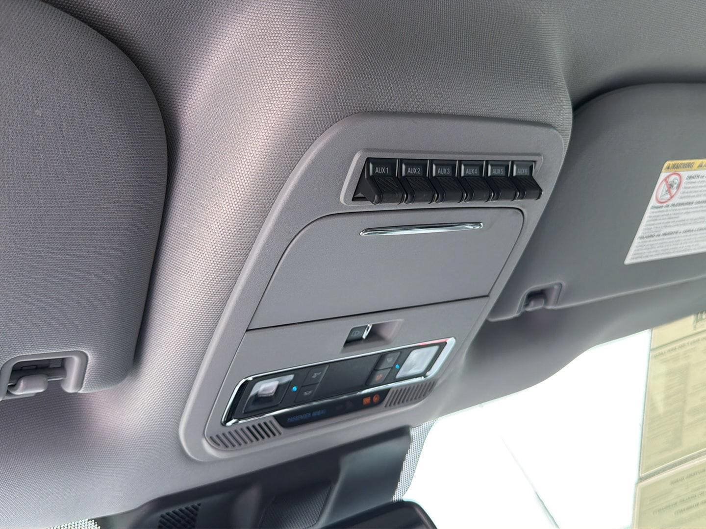 Used 2023 Ford F550 4x4 SuperCab Super Duty image 22