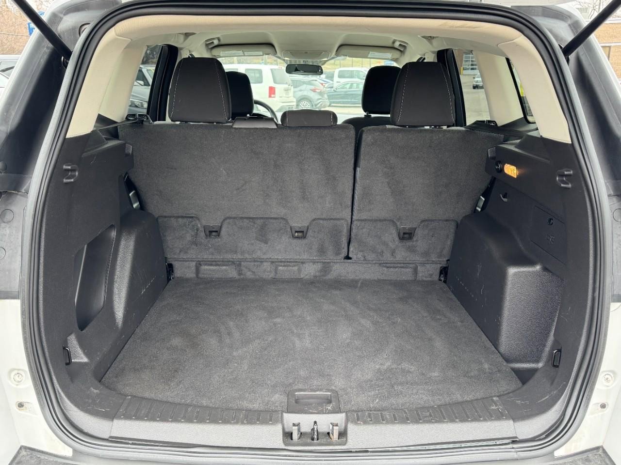 Used 2018 Ford Escape SE image 6