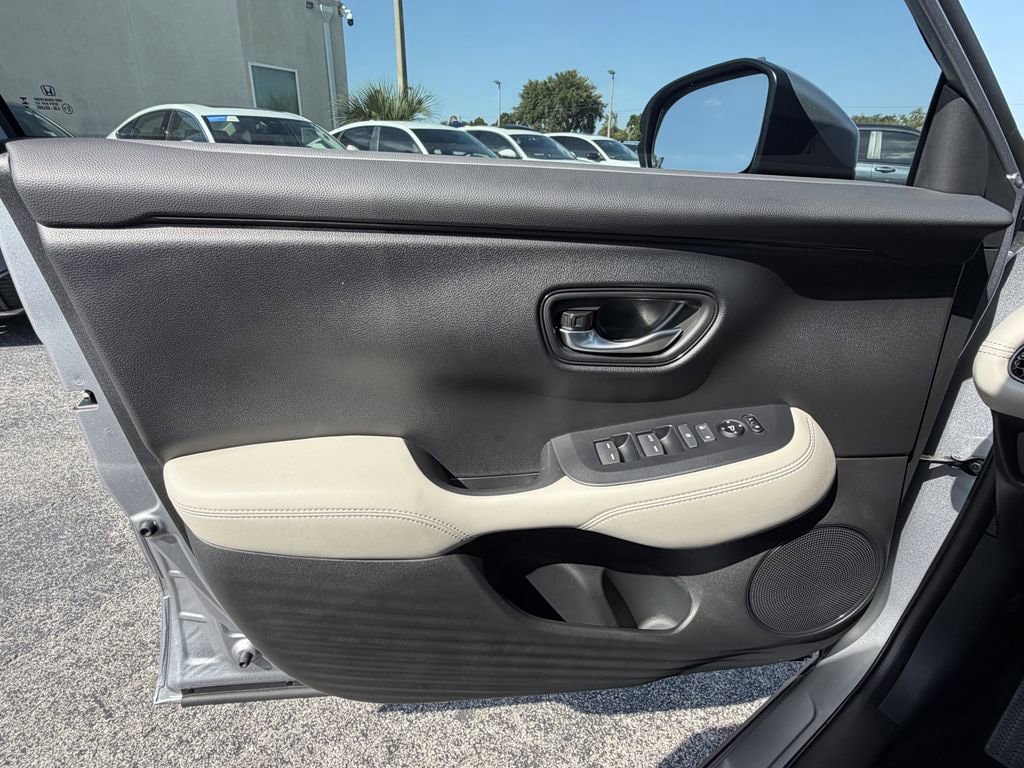 Used 2026 Honda HR-V LX image 21