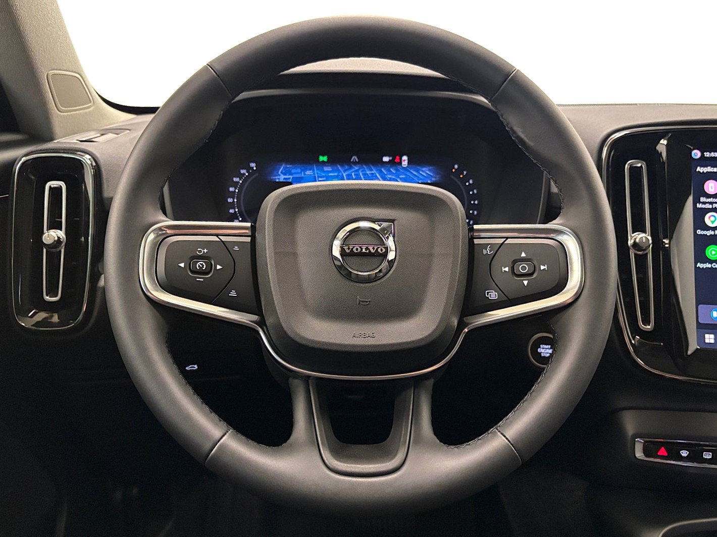 New 2026 Volvo XC40 B5 Ultra w/ Protection Package Premier AWD/4WD image 42
