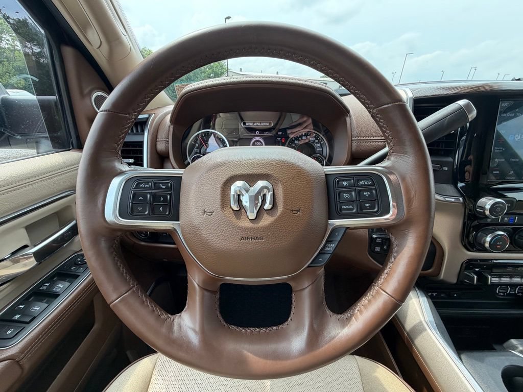 Used 2019 RAM 3500 Laramie AWD/4WD image 9
