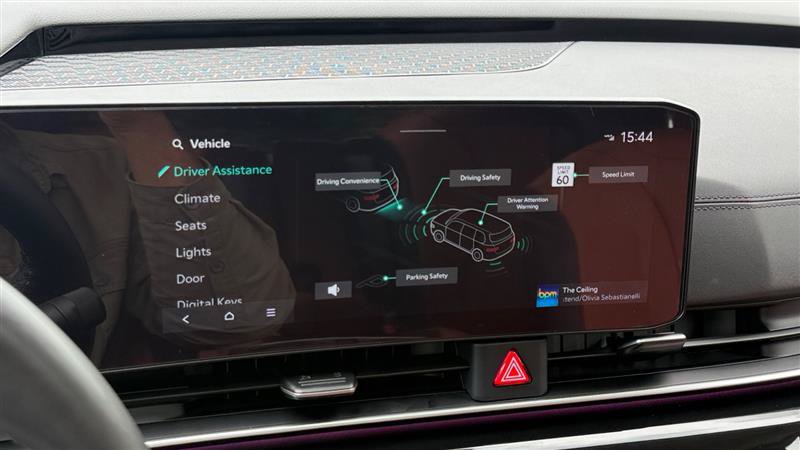 Used 2025 Kia Carnival SX Prestige FWD image 31