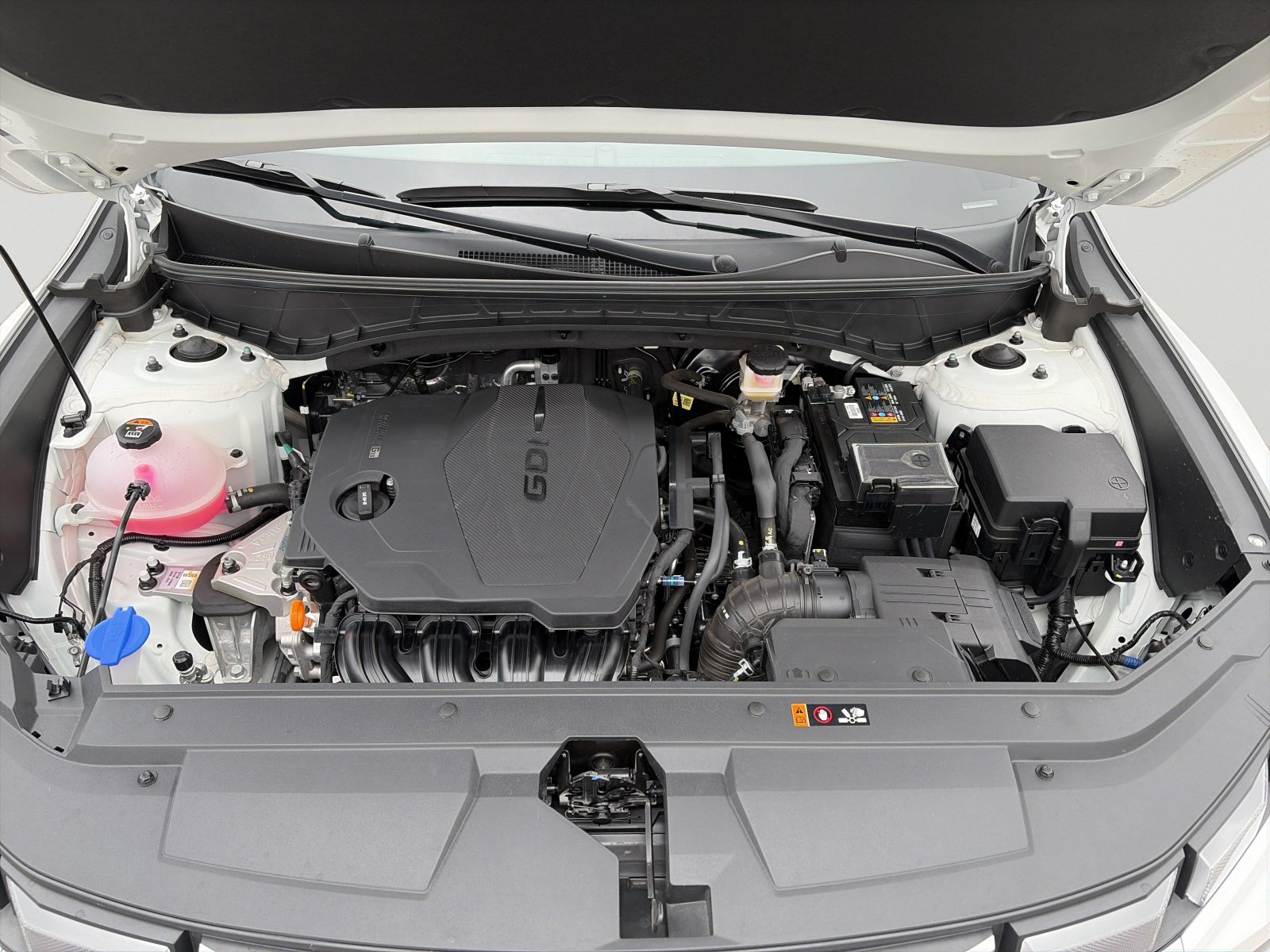 Certified 2025 Hyundai Santa Cruz SE AWD/4WD image 3