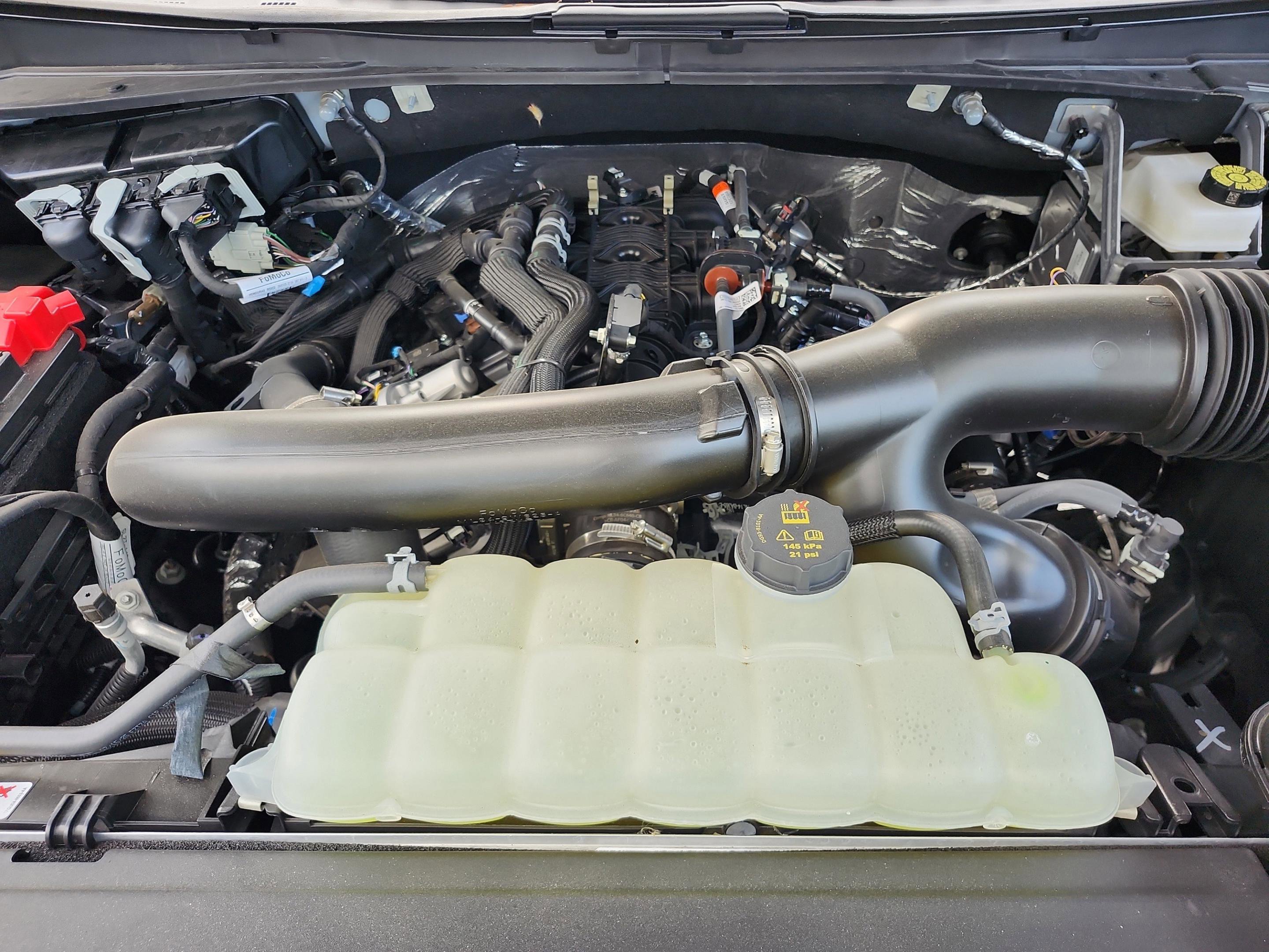 New 2025 Ford Expedition Active image 22