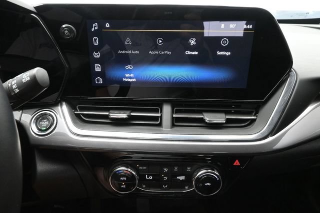 Used 2025 Chevrolet Trax ACTIV w/ Sunroof Package FWD image 40