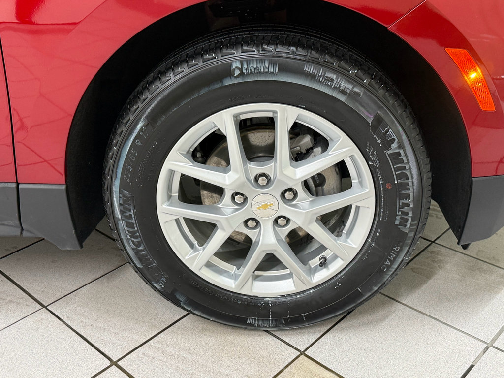 Certified 2024 Chevrolet Equinox LT FWD image 15