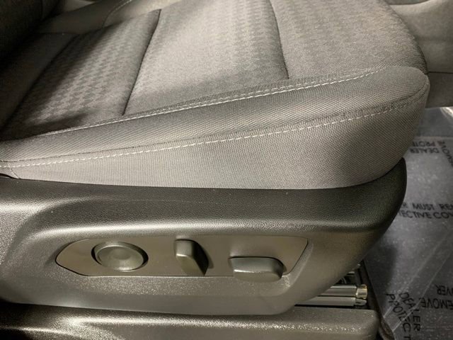 Used 2022 GMC Yukon SLE image 25