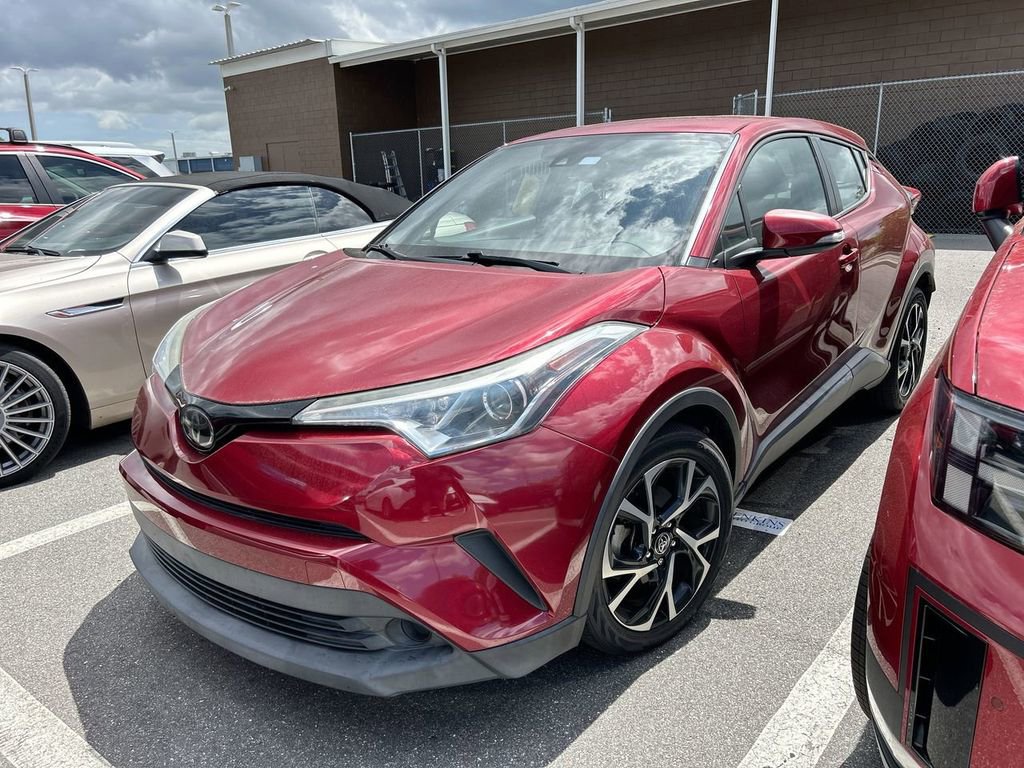 Used 2019 Toyota C-HR XLE image 8