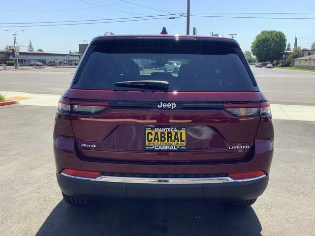 New 2025 Jeep Grand Cherokee Limited w/ Trailer Tow Package image 28