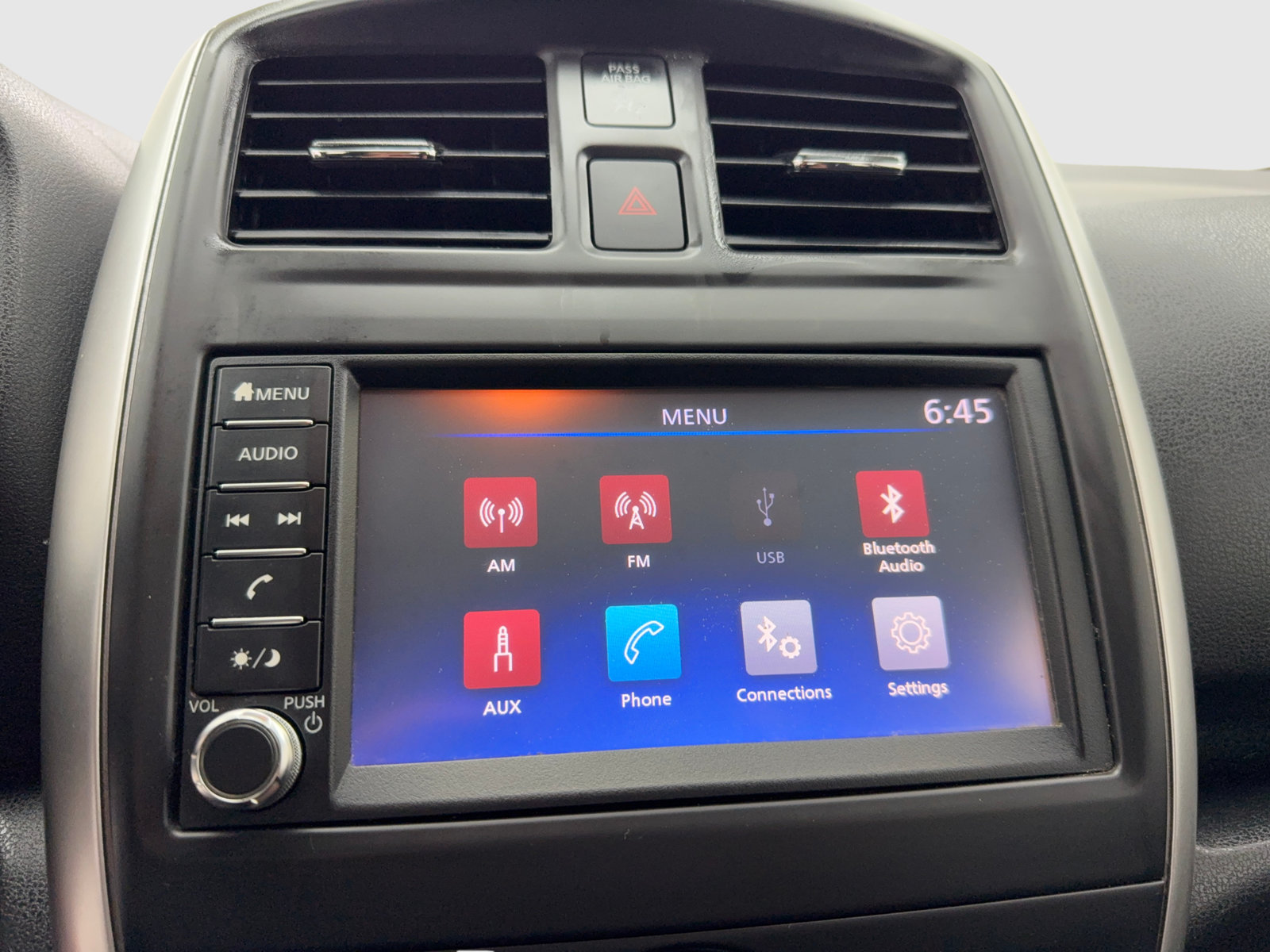 Used 2019 Nissan Versa Note SV FWD image 15