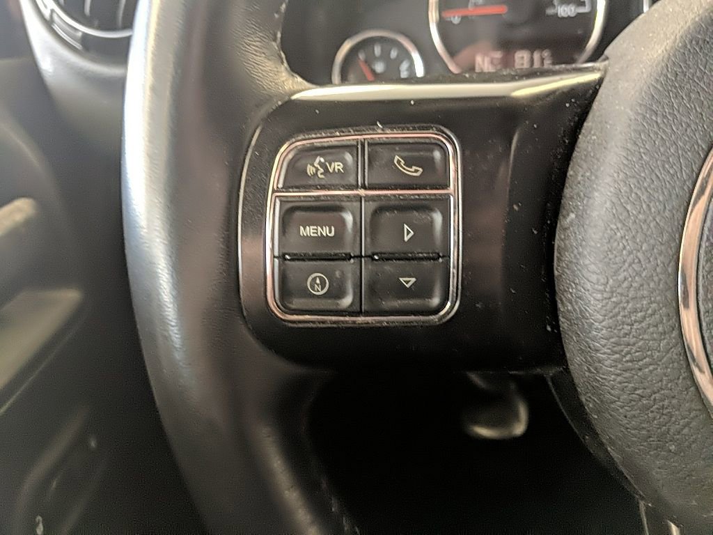 Used 2017 Jeep Wrangler Unlimited Rubicon image 13