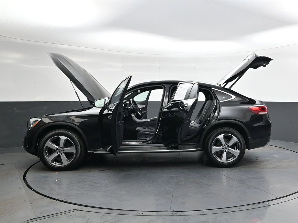Used 2022 Mercedes-Benz GLC 300 4MATIC Coupe image 41