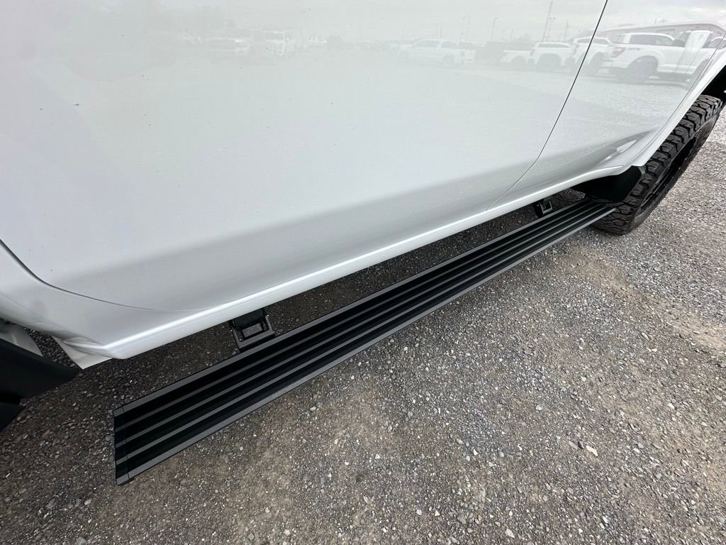 Used 2025 GMC Sierra 3500 Denali Ultimate w/ LPO, GMC Protection Package image 22