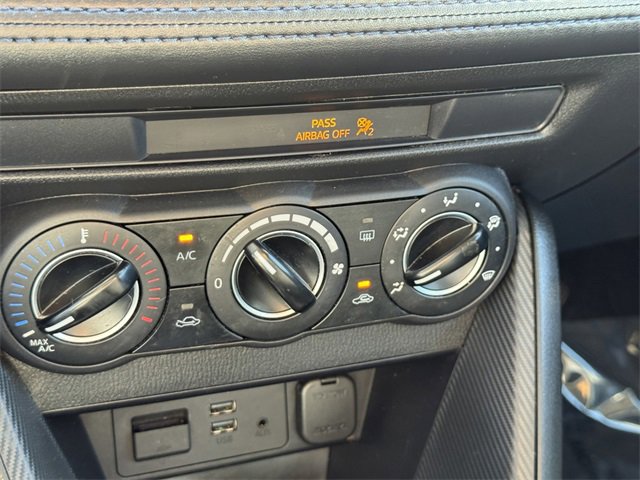 Used 2019 Toyota Yaris LE image 18