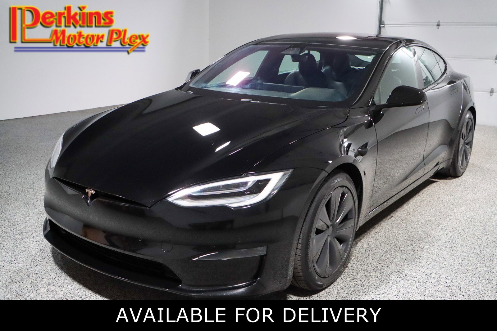Used 2021 Tesla Model S Plaid image 1