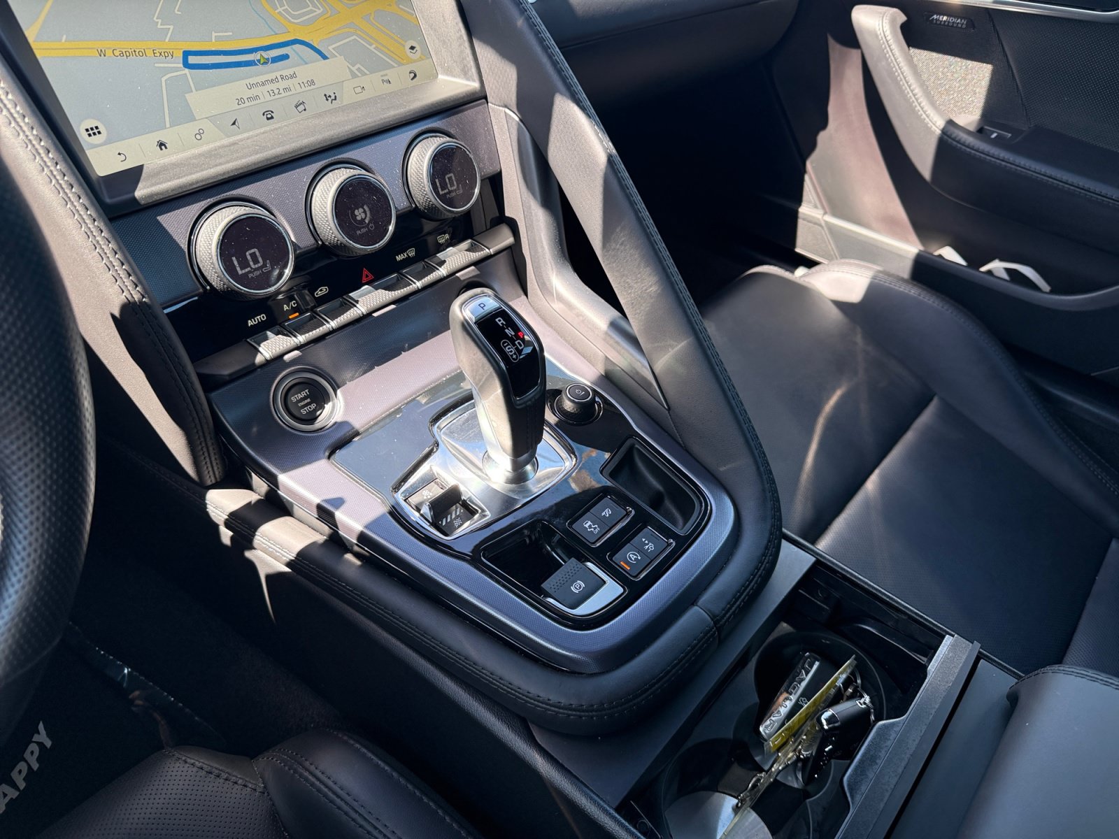 Used 2023 Jaguar F-TYPE R AWD/4WD image 13