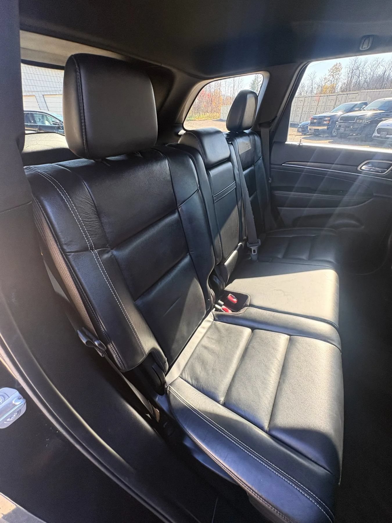 Used 2017 Jeep Grand Cherokee Limited AWD/4WD image 34