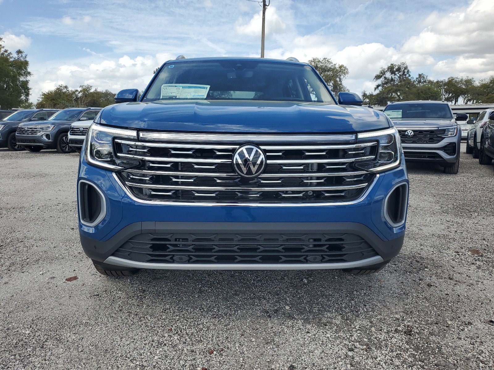 New 2025 Volkswagen Atlas SEL image 3