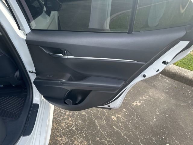 Used 2022 Toyota Camry SE FWD image 24
