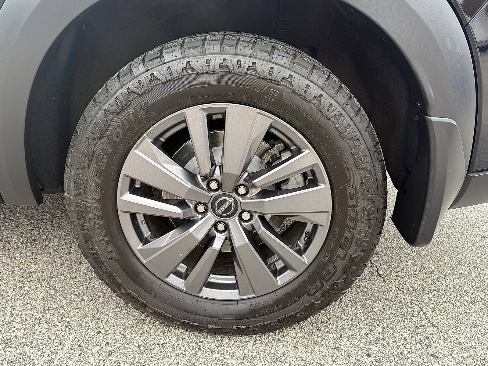 Used 2023 Nissan Pathfinder SV AWD/4WD image 10
