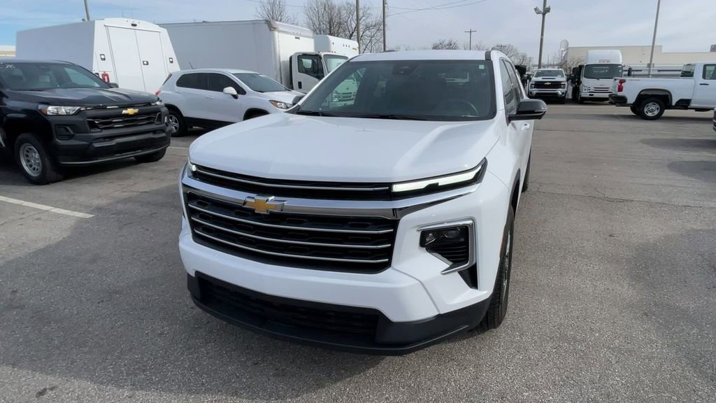 New 2026 Chevrolet Traverse LT w/ Driver Confidence Package FWD image 5