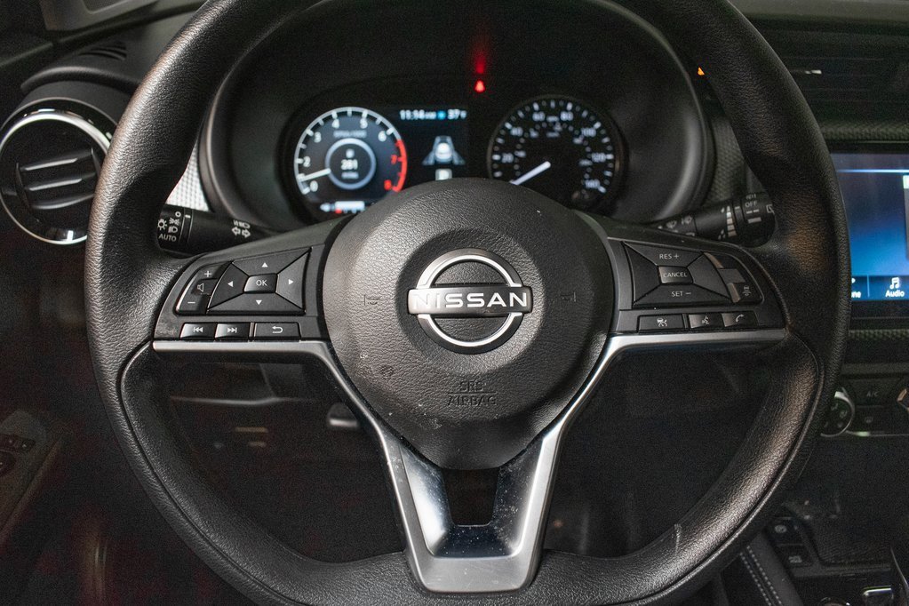 Used 2023 Nissan Kicks SV image 12