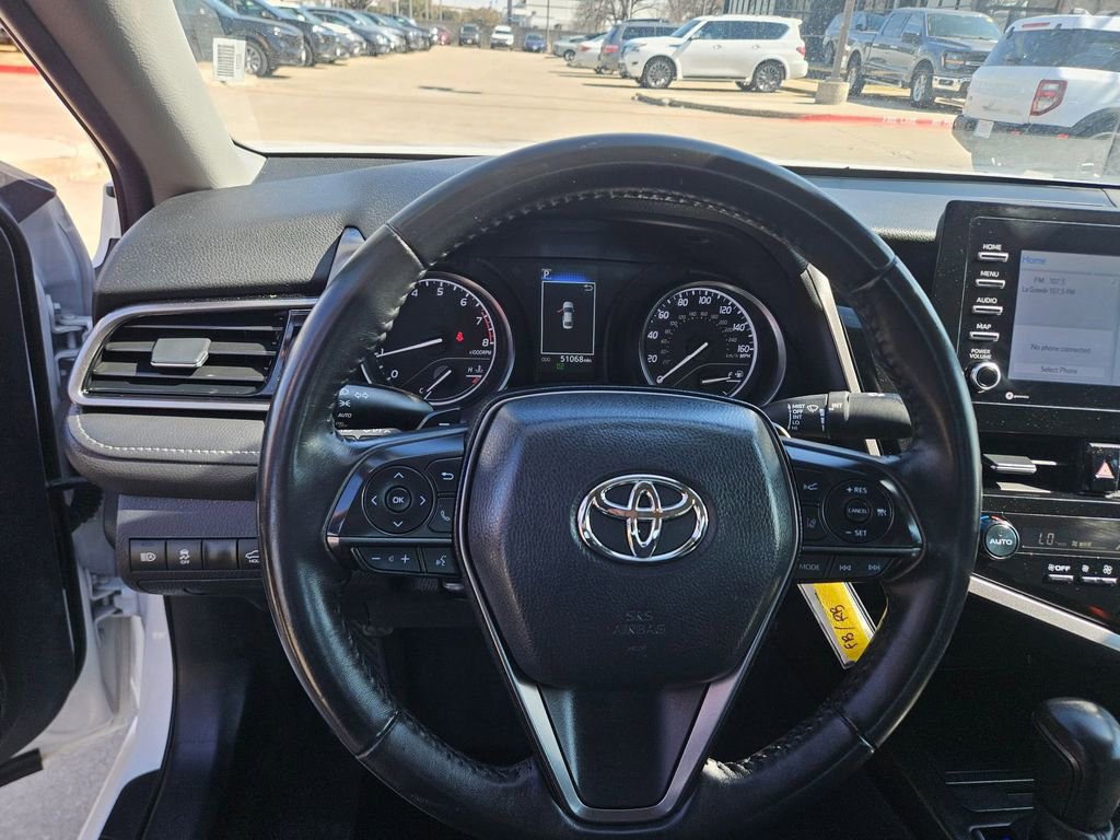 Used 2024 Toyota Camry SE image 18