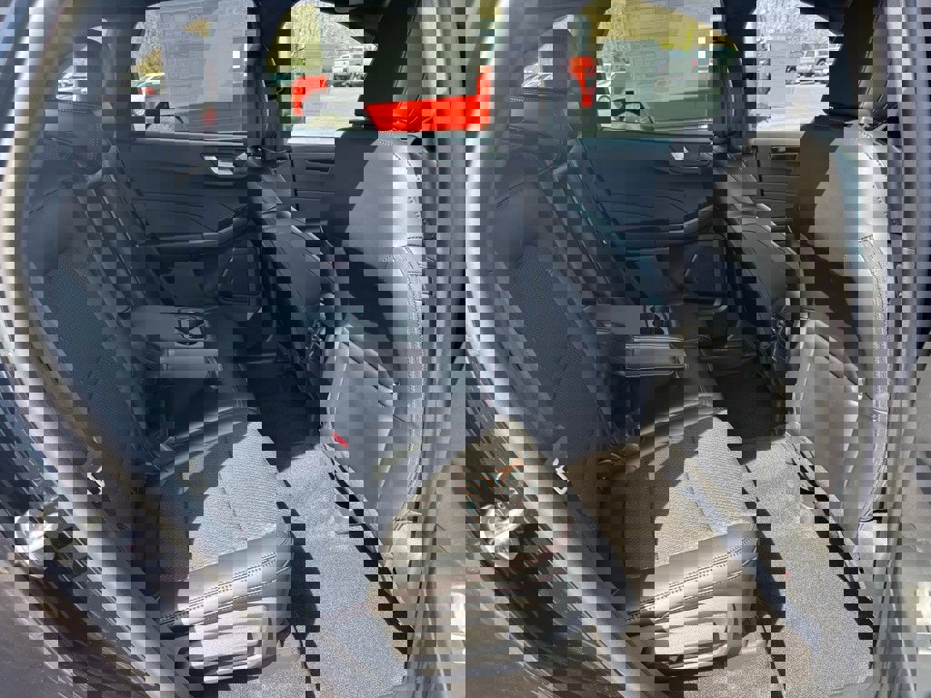 New 2025 Ford Escape ST-Line Select w/ Class II Trailer Tow Package image 26