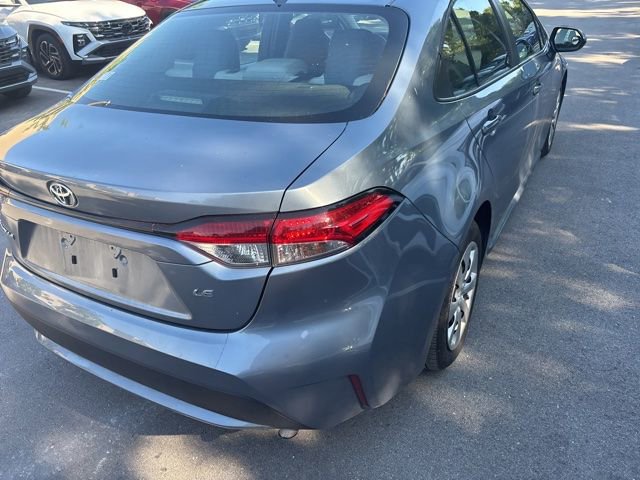 Used 2022 Toyota Corolla LE FWD image 4