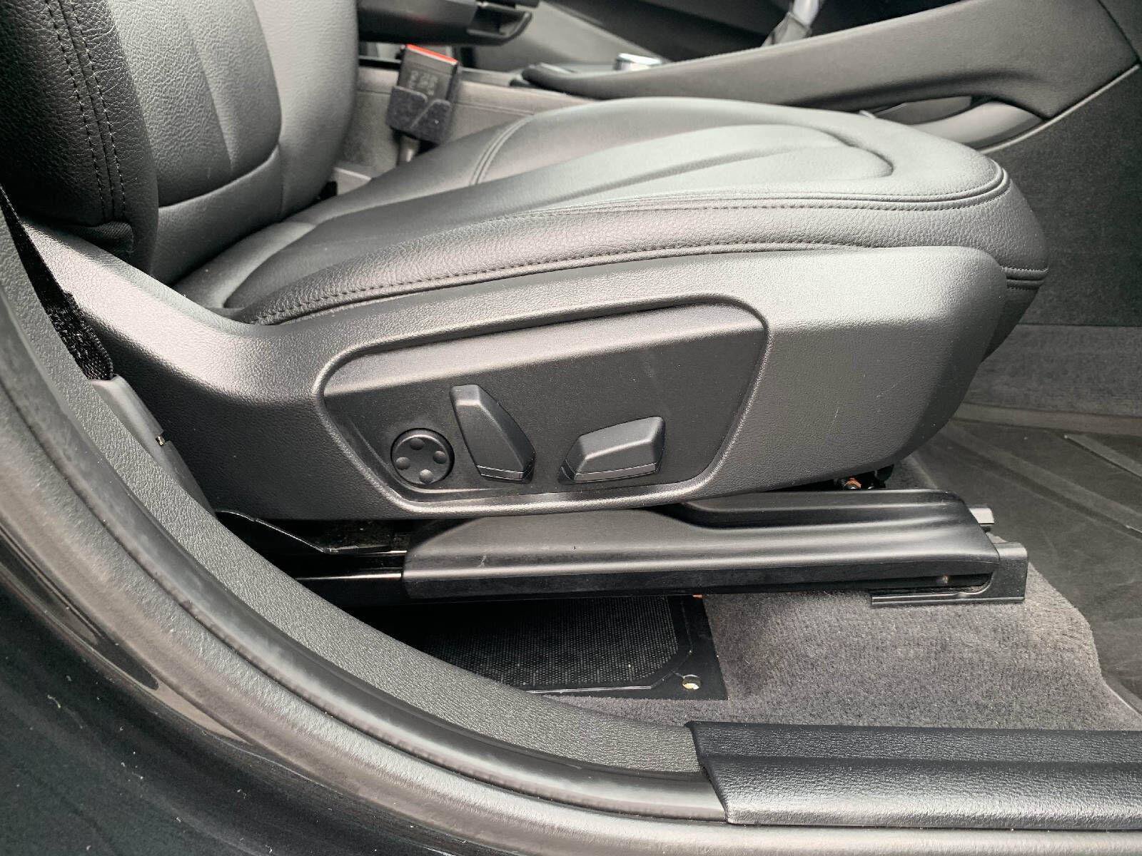 Used 2018 BMW X1 xDrive28i AWD/4WD image 38