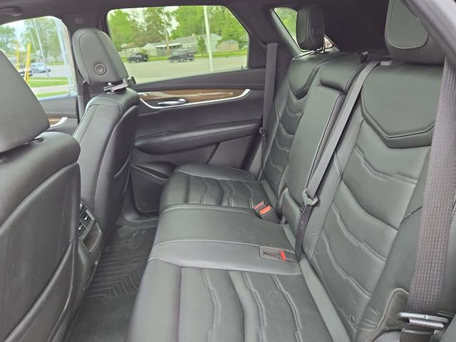 Used 2017 Cadillac XT5 Platinum AWD/4WD image 29